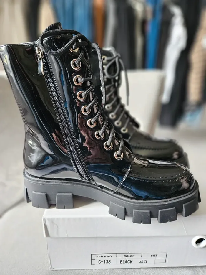 Bottines vinyles pointure 40 - photo numéro 6