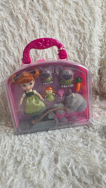 Mini poupée disney - valise Mini animator - princesse anna - disneyland paris disney store Neuf