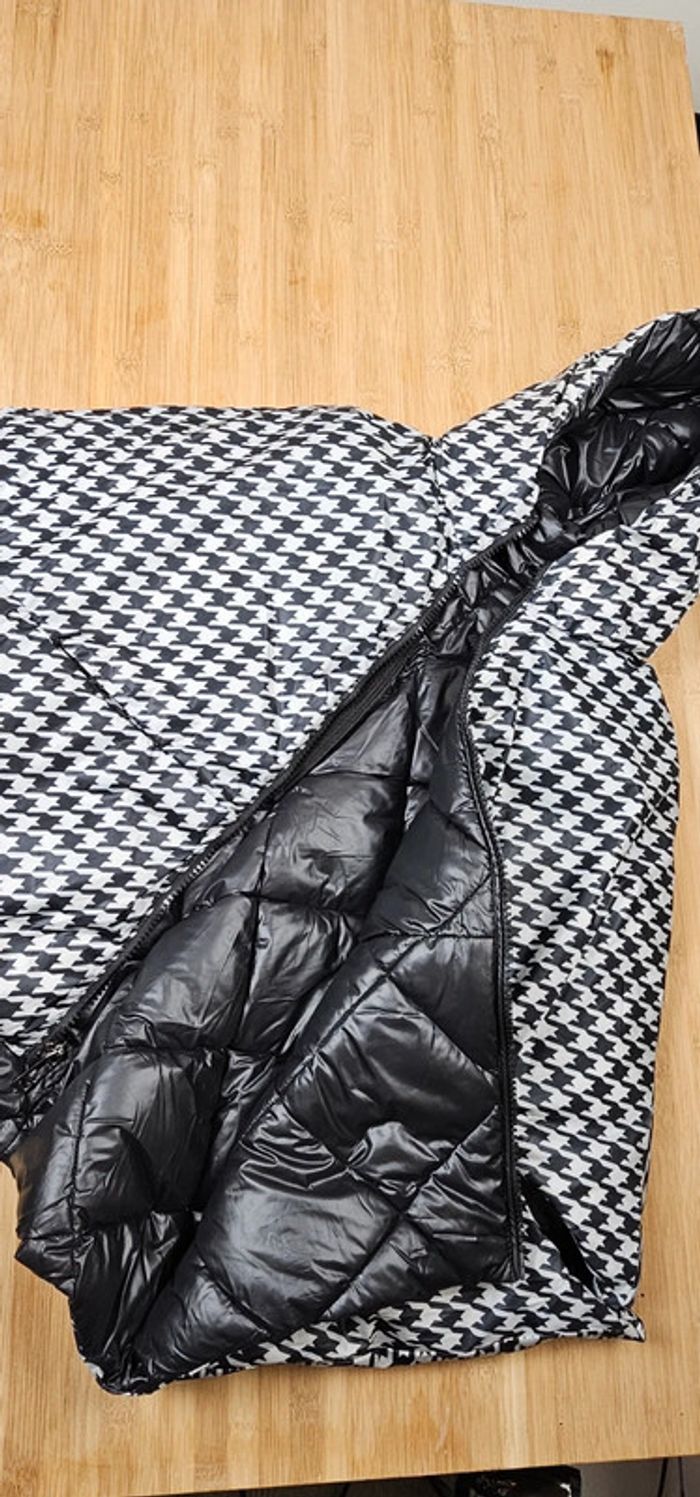 Doudoune poncho réversible Queen Drama by Monte Cervino, taille unique - photo numéro 7