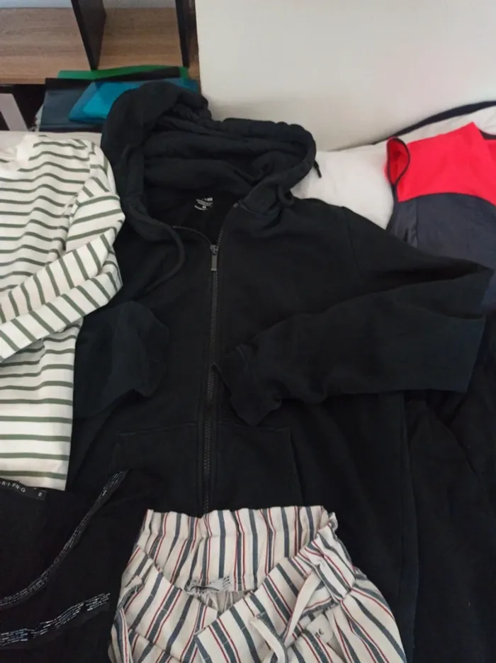 Lot de 11 vêtements femme taille M (lot 12) - photo numéro 8
