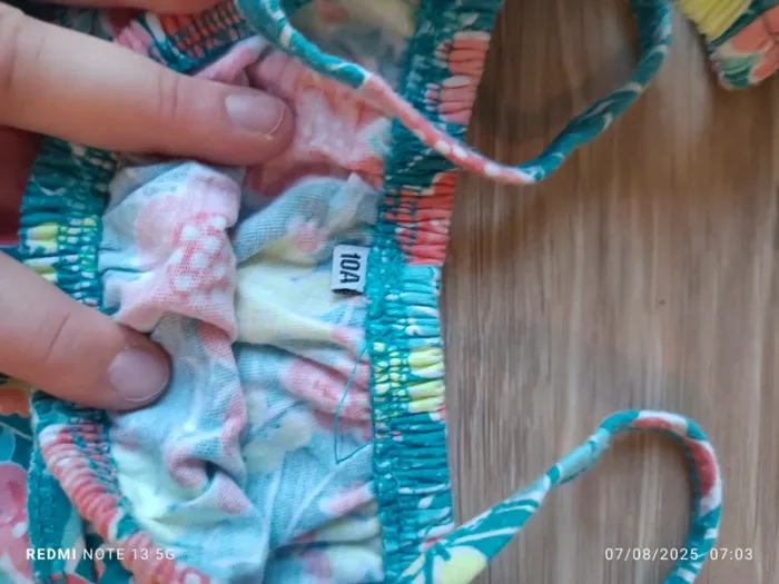 Magnifique combi short taille 10ans - photo numéro 4