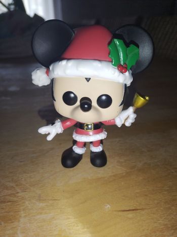 Figurine mickey