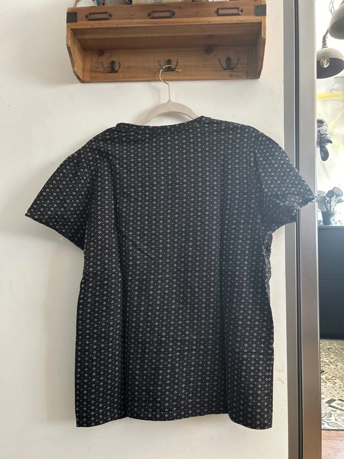Tee shirt épais Bizzbee taille L noir motif fleur blanche - photo numéro 2