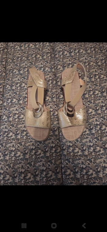 Nue pied femme
