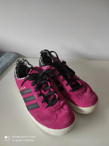 Basket adidas rose 37 1/3 peu porté