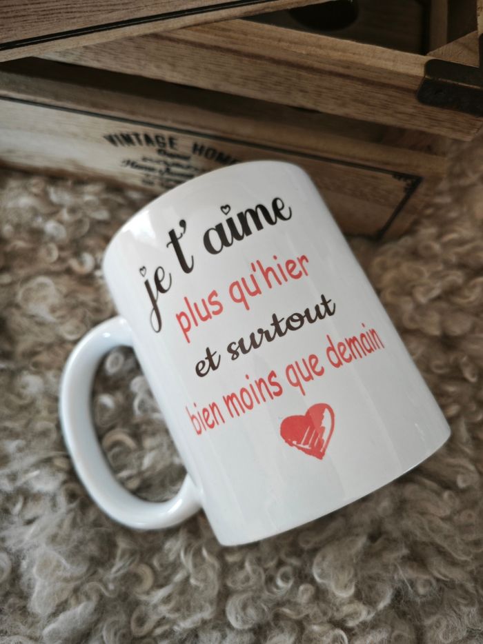 Tasse Idée Cadeau Saint Valentin - Je t'aime plus qu'Hier - photo numéro 3
