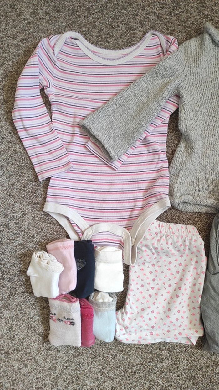 Petit lot fille 18 mois - photo numéro 2