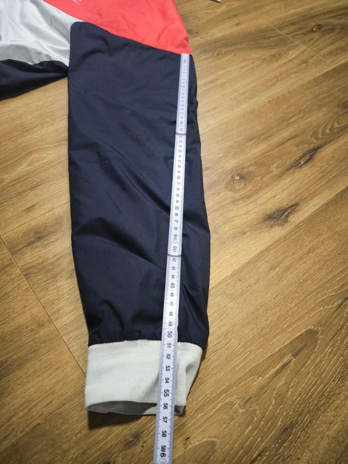 Veste a capuche Nike,coupe vent, taille L, très bon état - photo numéro 8