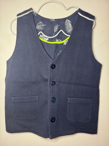 Gilet bleu marine ..