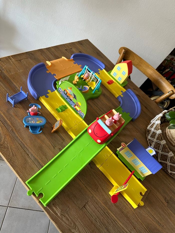 Circuit en ville de Peppa PiG - photo numéro 3