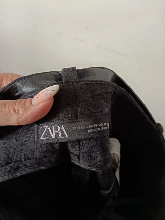 C12 pantalon noir Zara XS - photo numéro 3