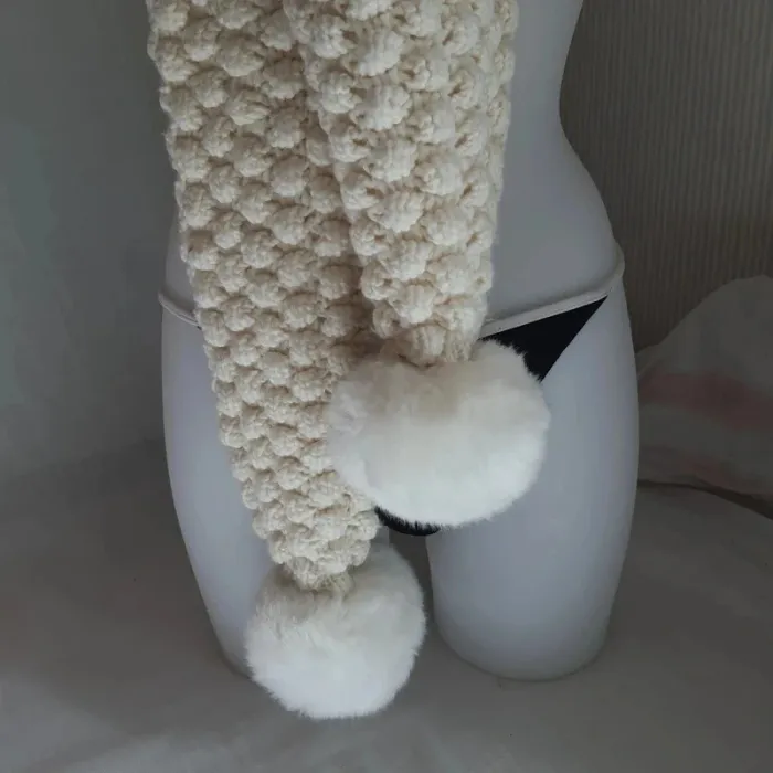 Très belle écharpe pompon "Superdry" - photo numéro 4