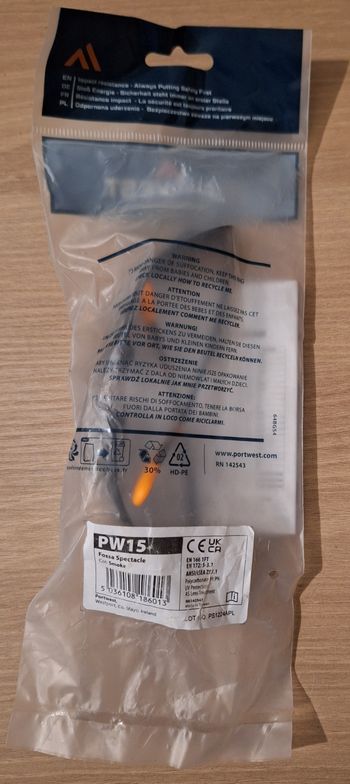 Lunettes de soleil noires et orange norme CE