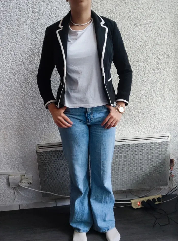 Blazer H&M noir et blanc  t XS - photo numéro 3