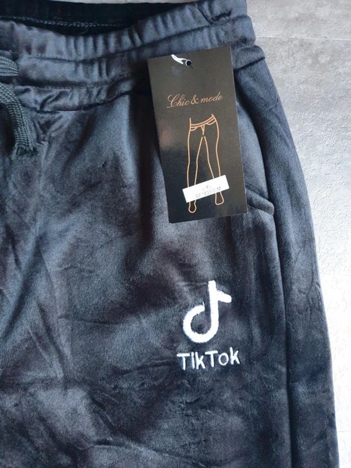 Jogging Tiktok - photo numéro 3