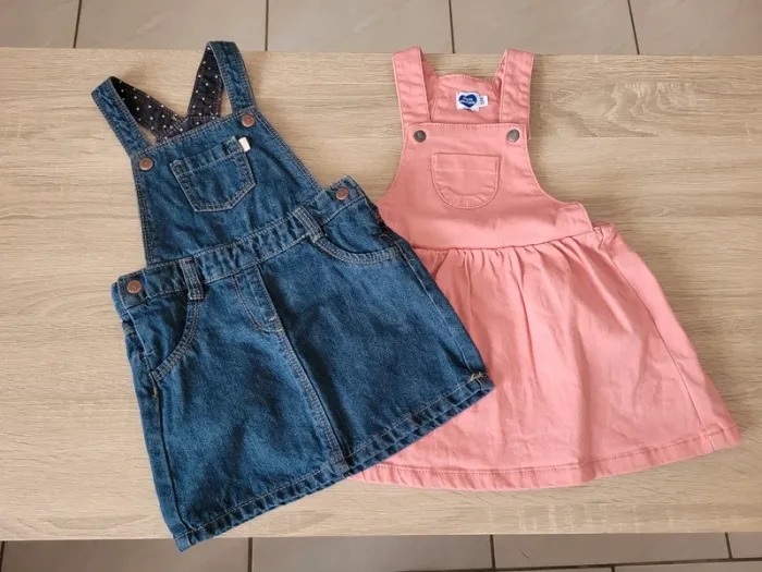 Lot de 2 robes en 18 mois
