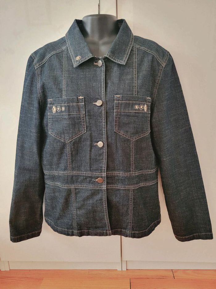 Veste Blazer tissu léger style jeans denim Armand Thiery bleu broderies fleurs