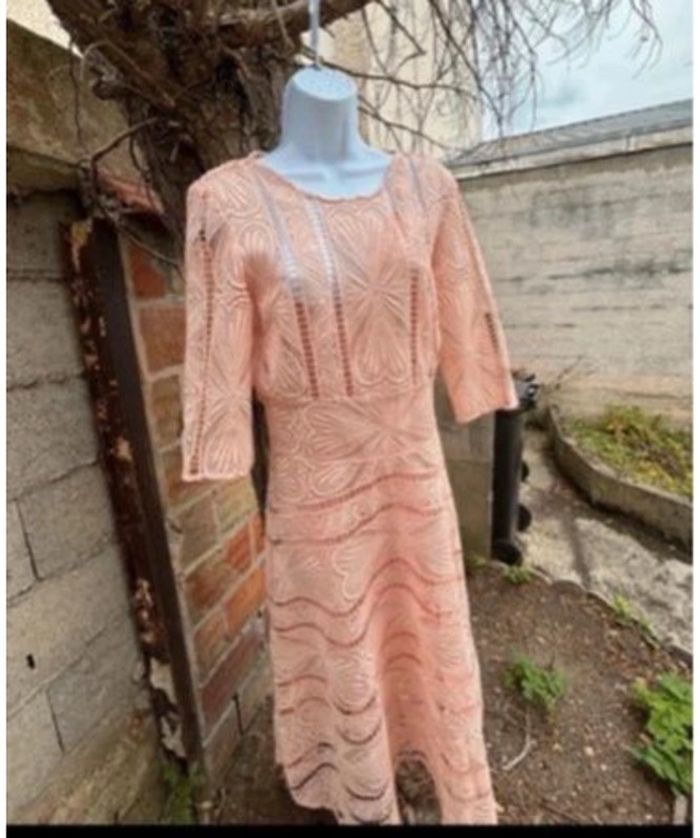 Magnifique robe neuve Maje, taille 2, jamais portée avec étiquette d’origine (prix initial 720 €) - photo numéro 6
