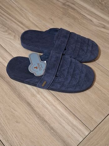 Pantoufles Chaussons Mixte bleu marine