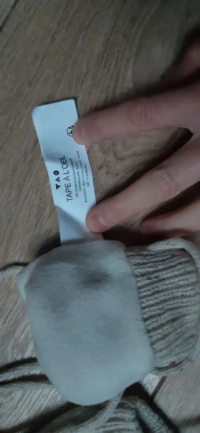 Gants / moufles tape à l'oeil beige chiné 12/23m neufs jamais portés - photo numéro 3