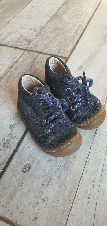 Chaussures bopy taille 19 en très bon état