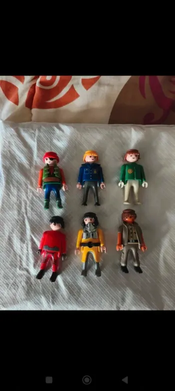 Lot 12 Personnages Playmobil