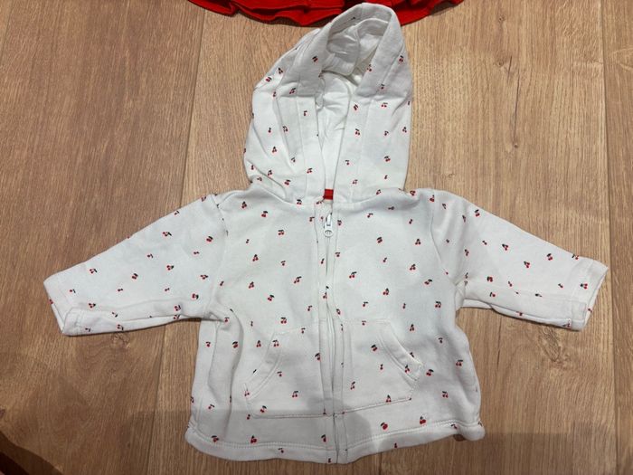 Lot vêtements 3 mois - photo numéro 4
