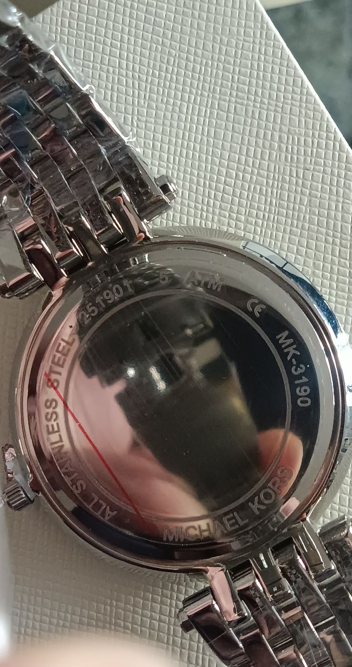 Montre Femme Michael Kors, en acier argenté avec cristaux. Neuve. - photo numéro 4