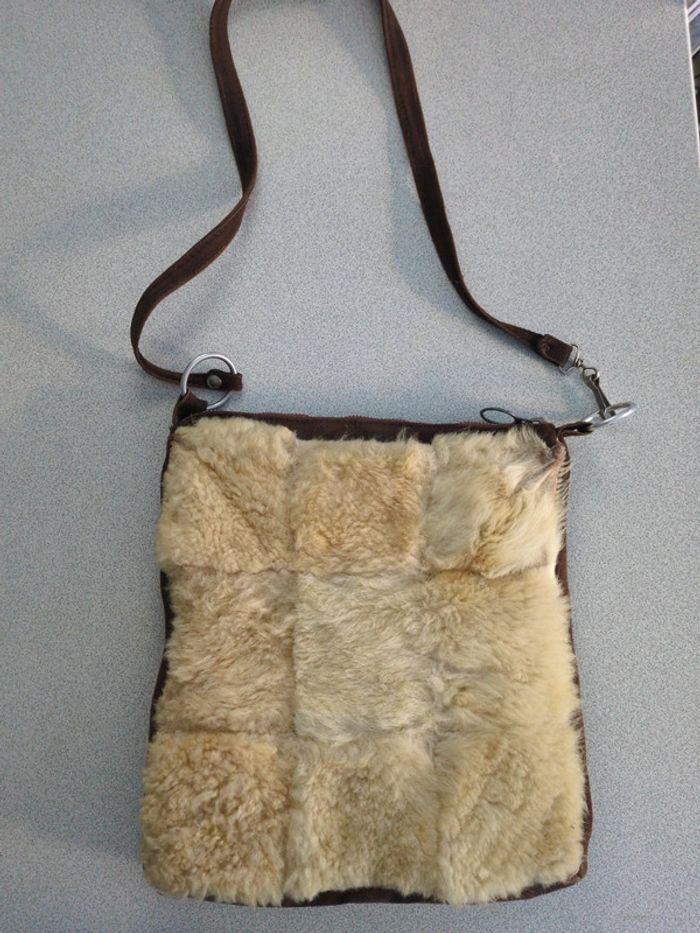 Sac bandoulière en peau de mouton - photo numéro 7
