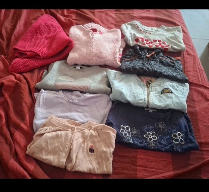 Lots vêtements environs 40 / taille 2/3 ans - photo numéro 4