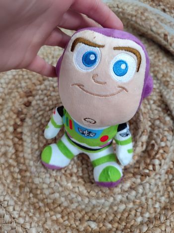 Peluche buzz l'éclair