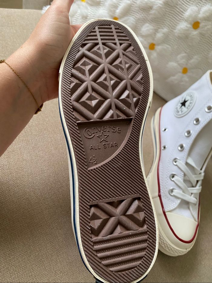 Converse - photo numéro 4