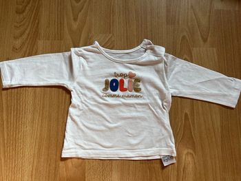 T-shirt à manche fille T 6mois