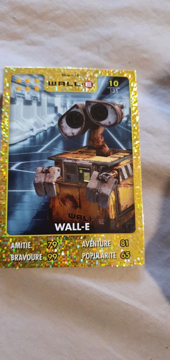 Carte Héros Disney Pixar Auchan 2015
n° 10/135 Wall-e