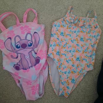 Lot 2 maillot de bains 5 ans