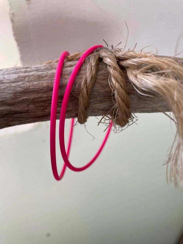 Anneaux fushia - photo numéro 2