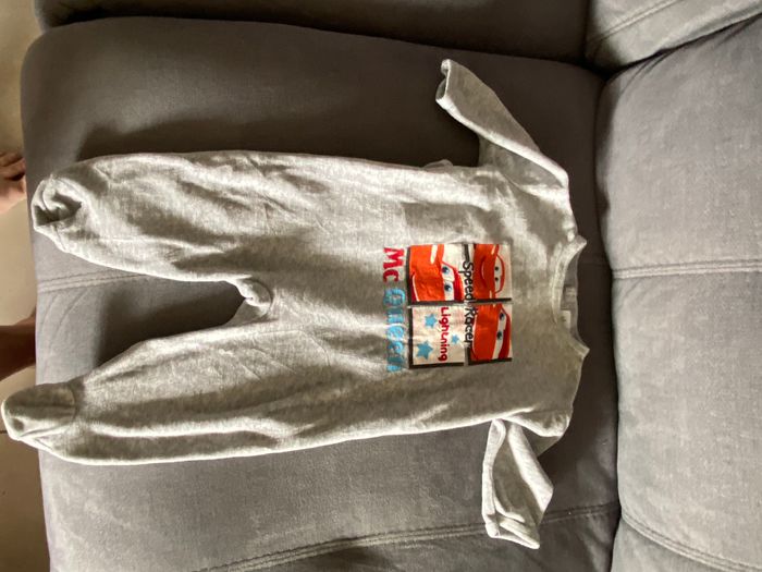 Lot de 5 pyjamas en très bon état - photo numéro 4