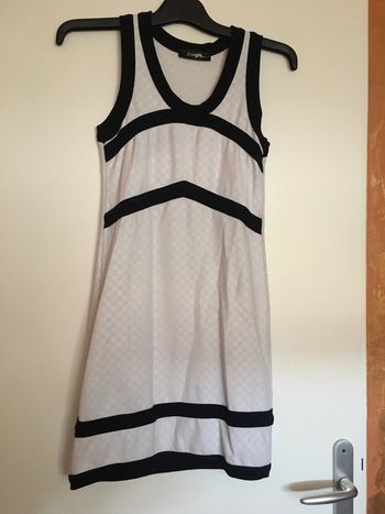 robe blanche et noire