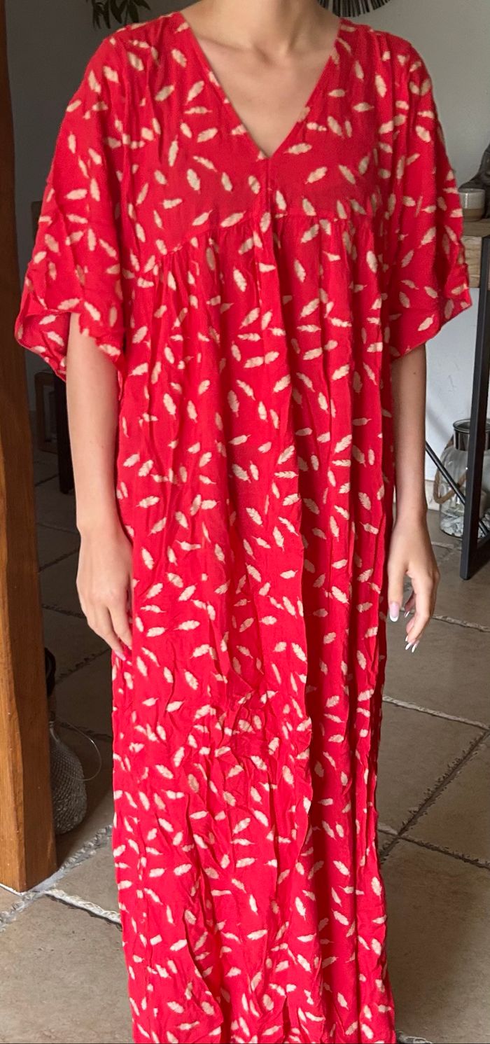 Robe fleurie rouge - photo numéro 2