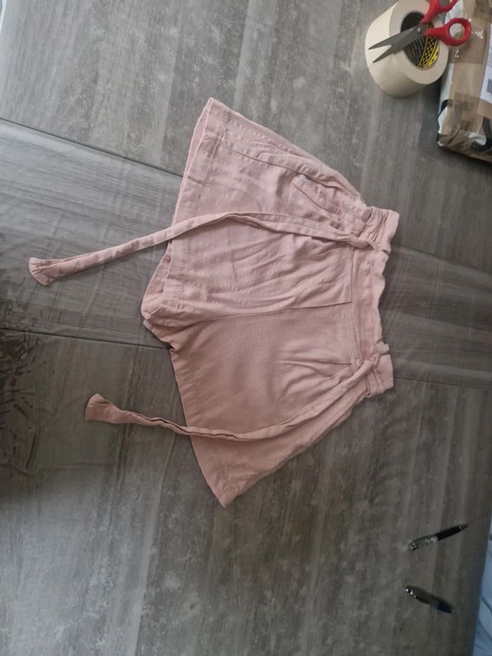 Short rose bershka - photo numéro 2