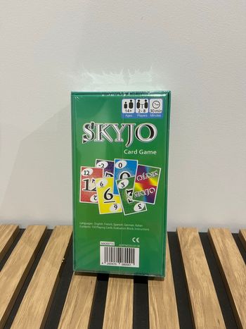 Jeu de société SKYJO neuf 