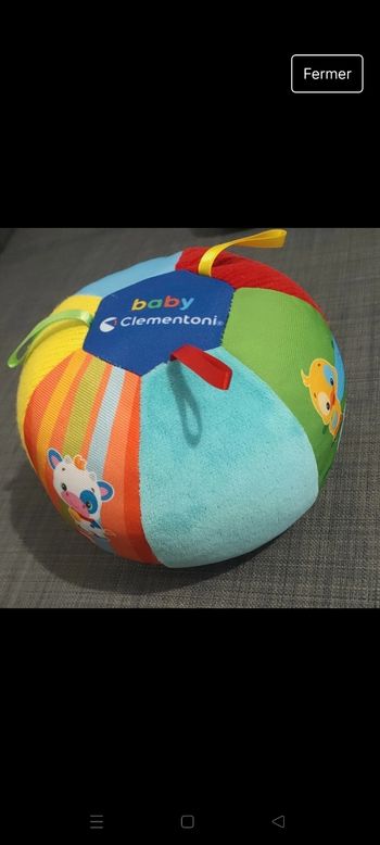 Ballon d'éveil coloré multi textures