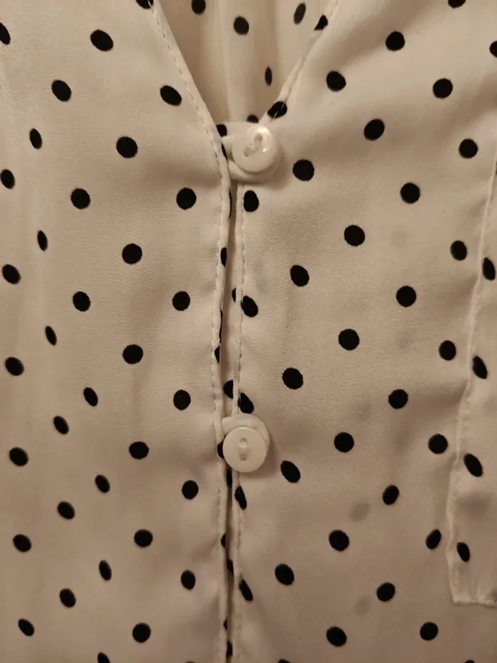 Chemisier sans manche blanc à pois noirs Zara trafaluc T.38 - photo numéro 3