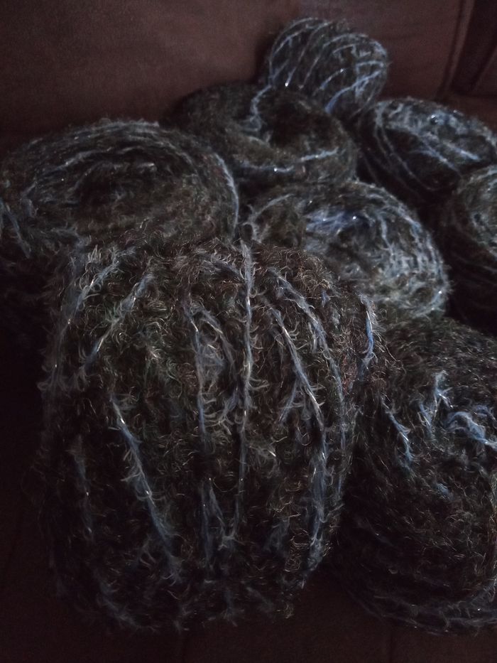 Lot de 9 Pelotes Fantaisies Tons Anthracites et Bleus (730g) - photo numéro 3