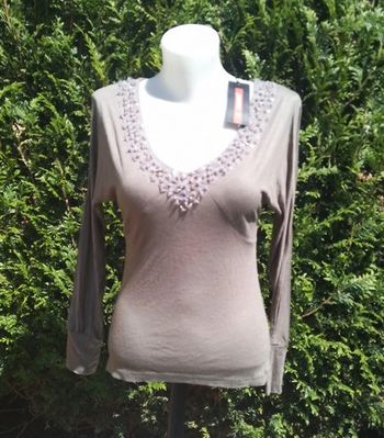 Tunique avec strass et épaules dénudées taille unique (dimensions dans l'annonce)