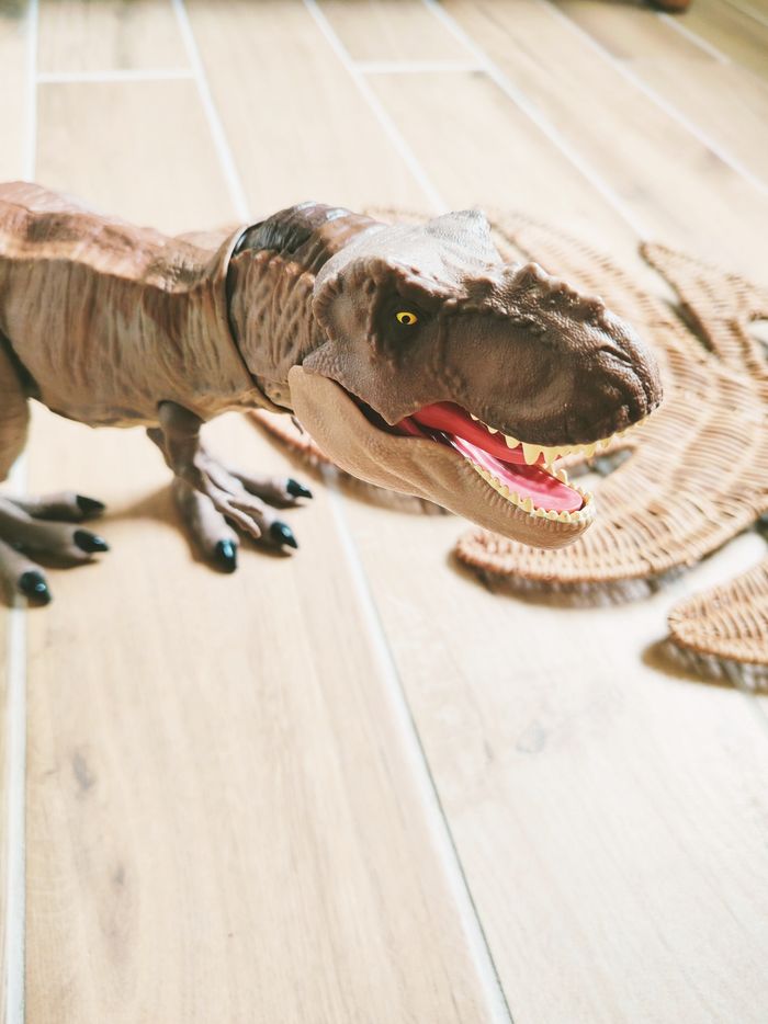 🦖 Dinosaure Tyrannosaure Jurassic World / Jurassic park marque Mattel - photo numéro 2