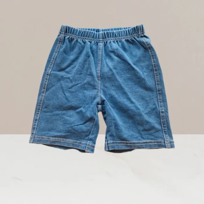 Superbe short en jeans bleu - Taille 23 mois - photo numéro 2