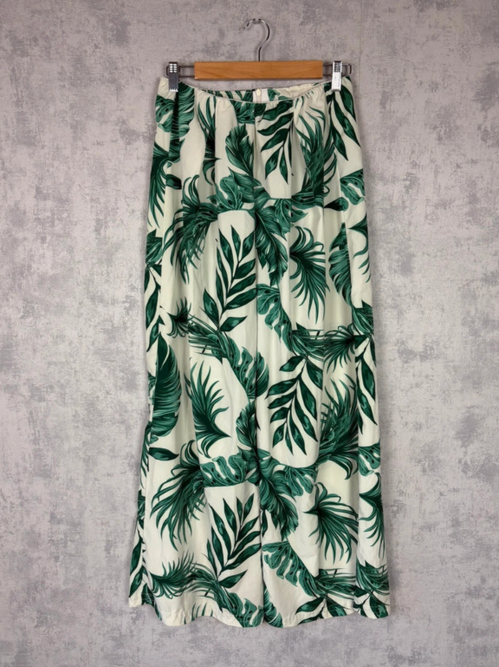 🌸 Pantalon à jambes larges, motif feuilles Taille 38/40 🌸 - photo numéro 3