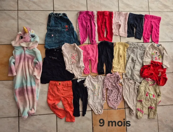 Vends vêtements bébé fille 9 mois (voir tarif) - photo numéro 11