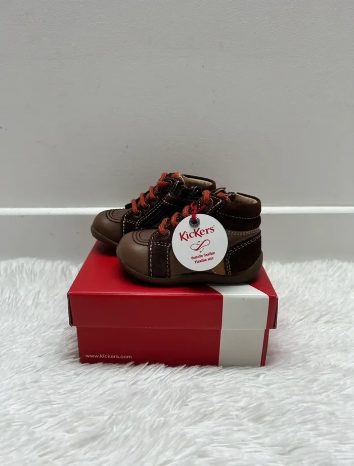 Chaussures en cuir Kickers